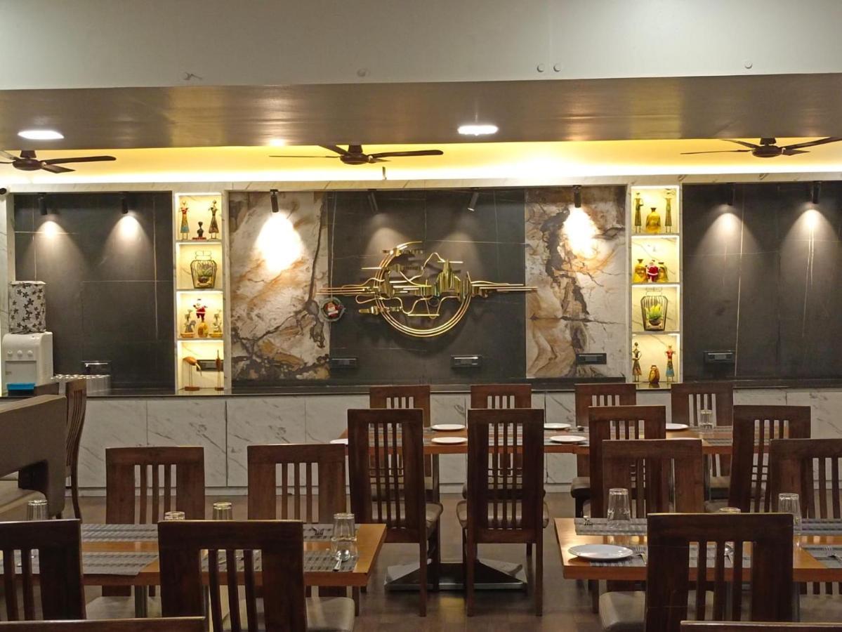 Hotel Sai Miracle Shirdi Luaran gambar