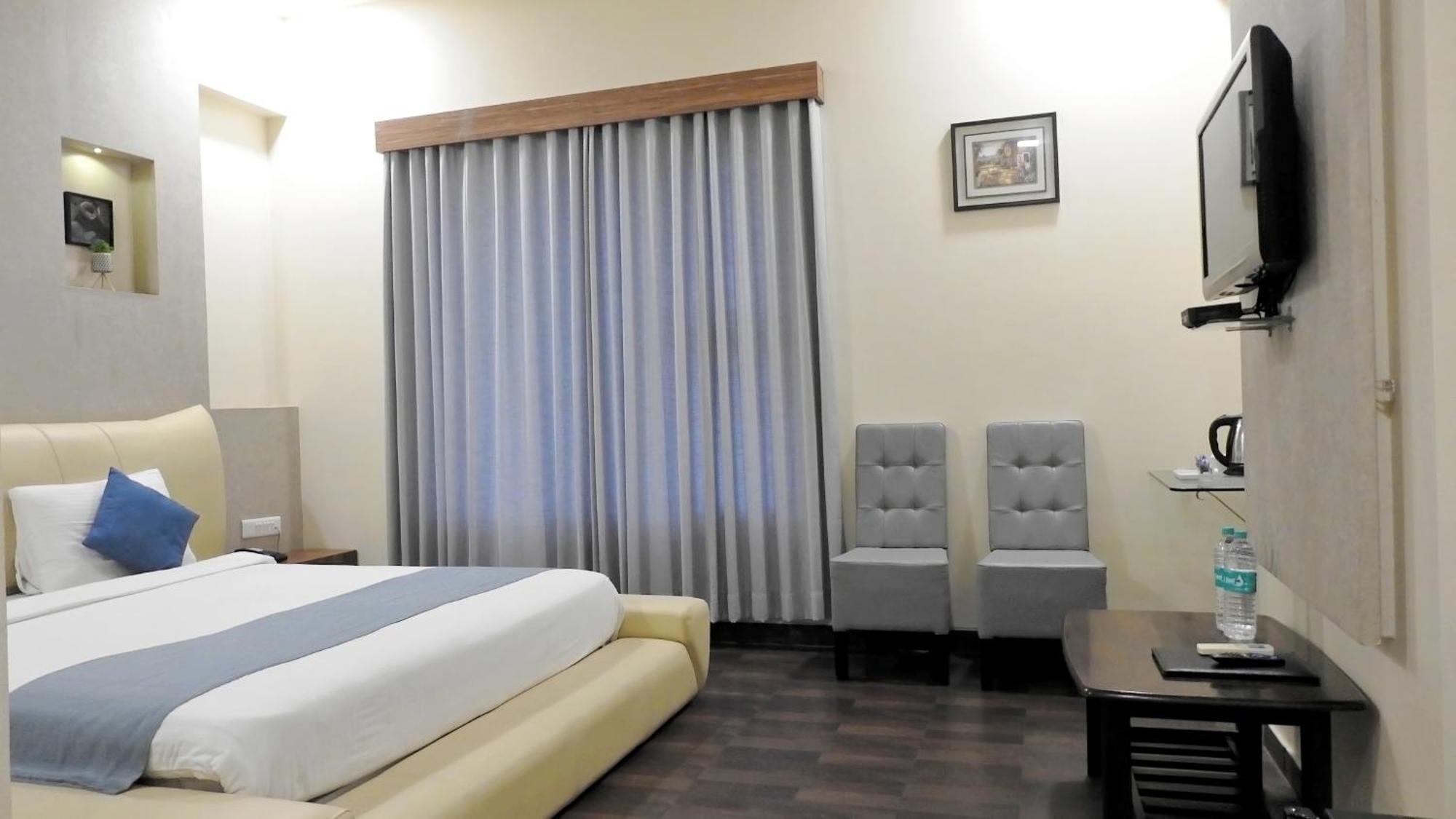 Hotel Sai Miracle Shirdi Luaran gambar