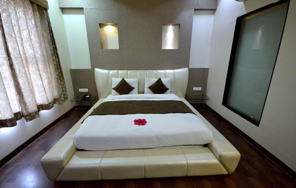 Hotel Sai Miracle Shirdi Luaran gambar