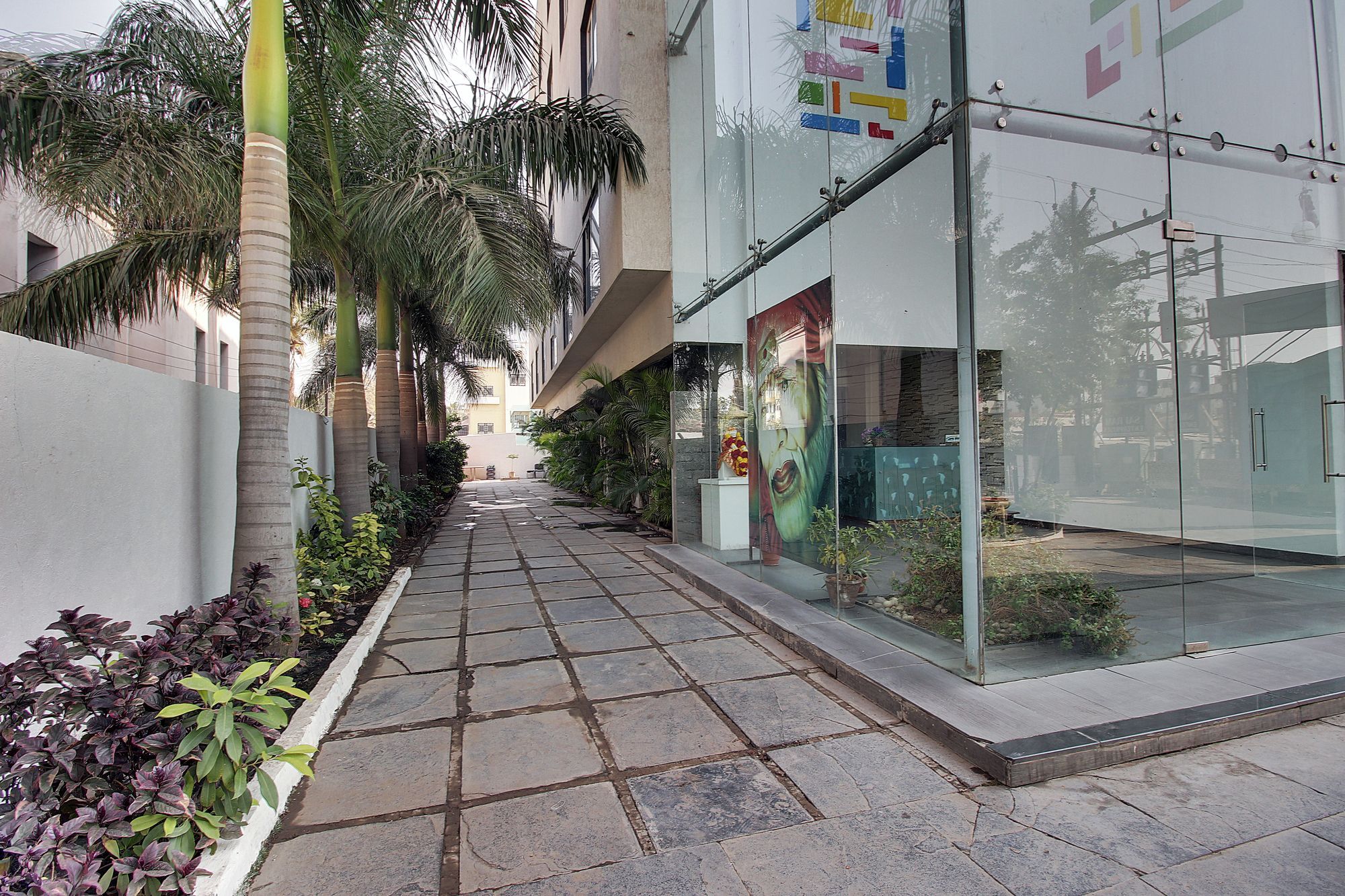 Hotel Sai Miracle Shirdi Luaran gambar
