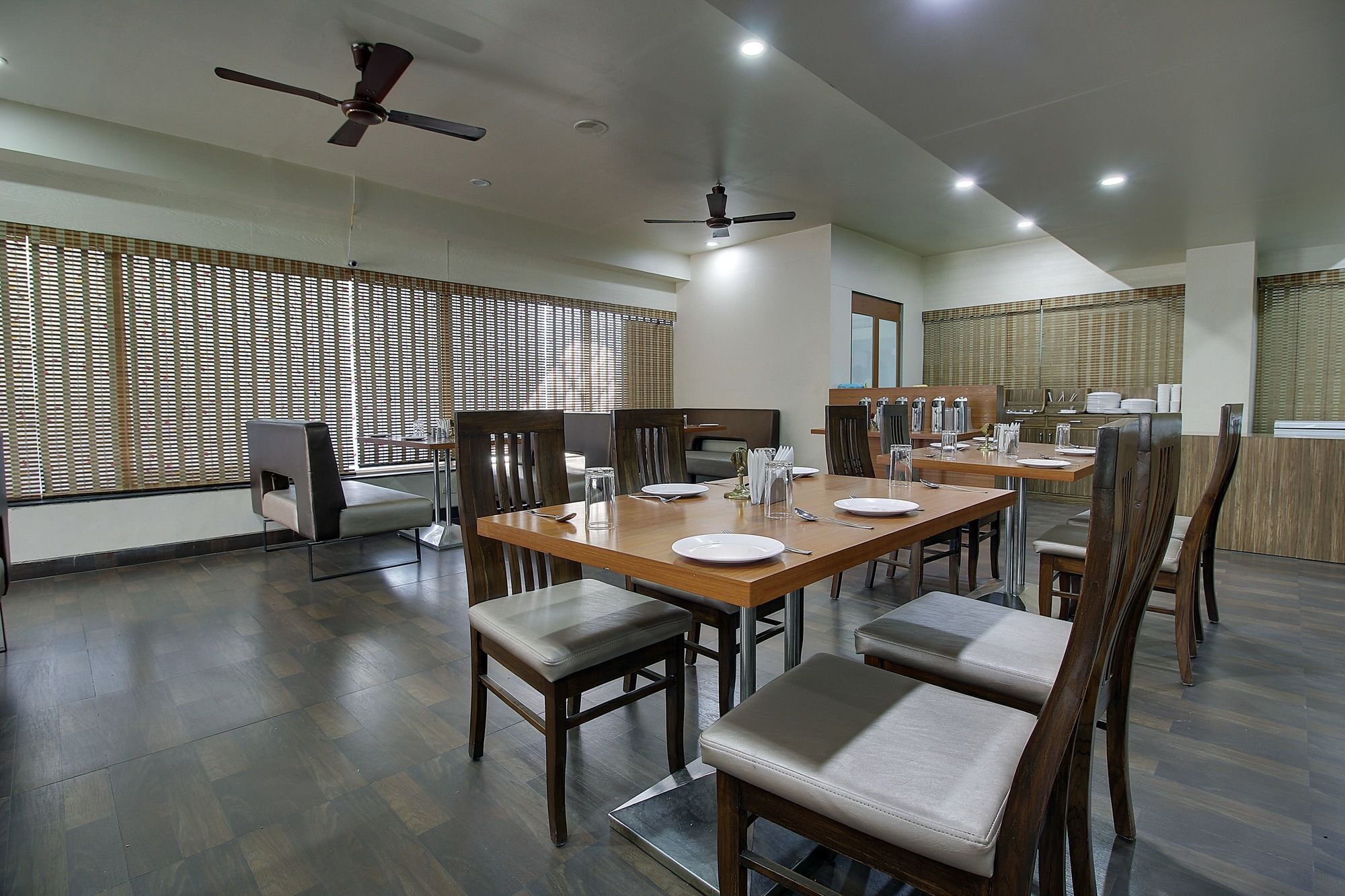 Hotel Sai Miracle Shirdi Luaran gambar