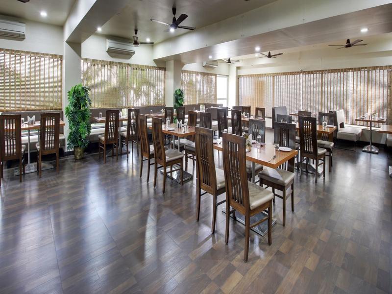 Hotel Sai Miracle Shirdi Luaran gambar